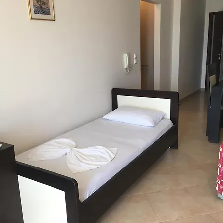 Ksenia Apartment *